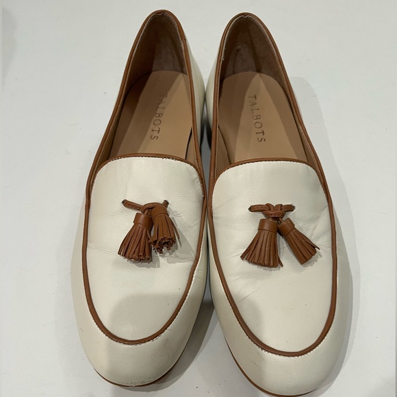 Talbots Cream and Brown Napa Leather Tassel Cassidy Loafers Sz. 8 - Picture 4 of 9
